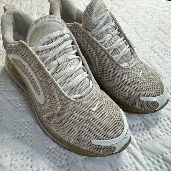 Nike Air Max 720 Metallic White Men US Size 8.5 Women 10 - Picture 1 of 8